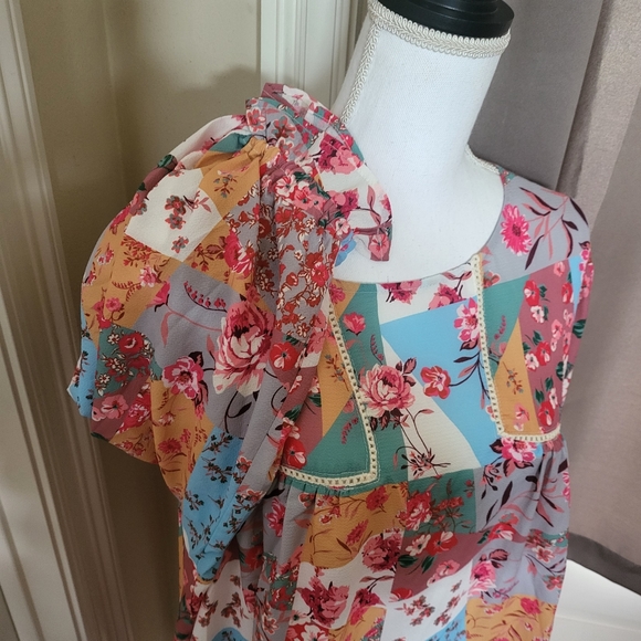 Umgee Dress Floral Pattern Size 2X - Picture 13 of 16